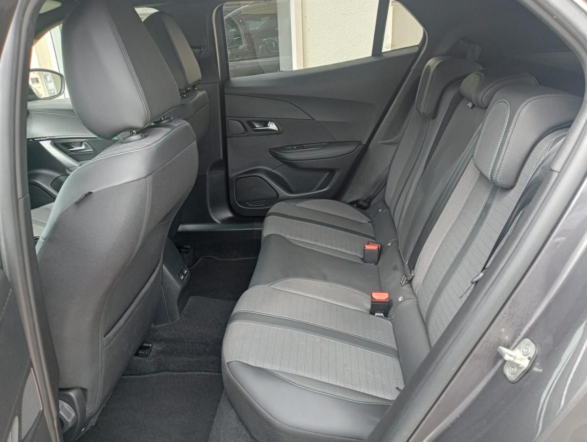 peugeot-2008-2023-gasolina-1199cc