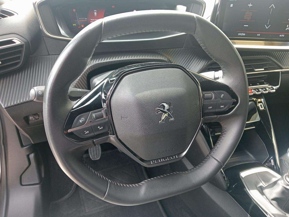 peugeot-2008-2023-gasolina-1199cc