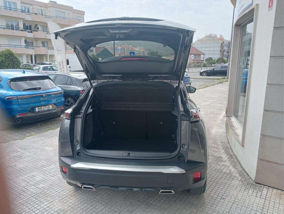 peugeot-2008-2023-gasolina-1199cc