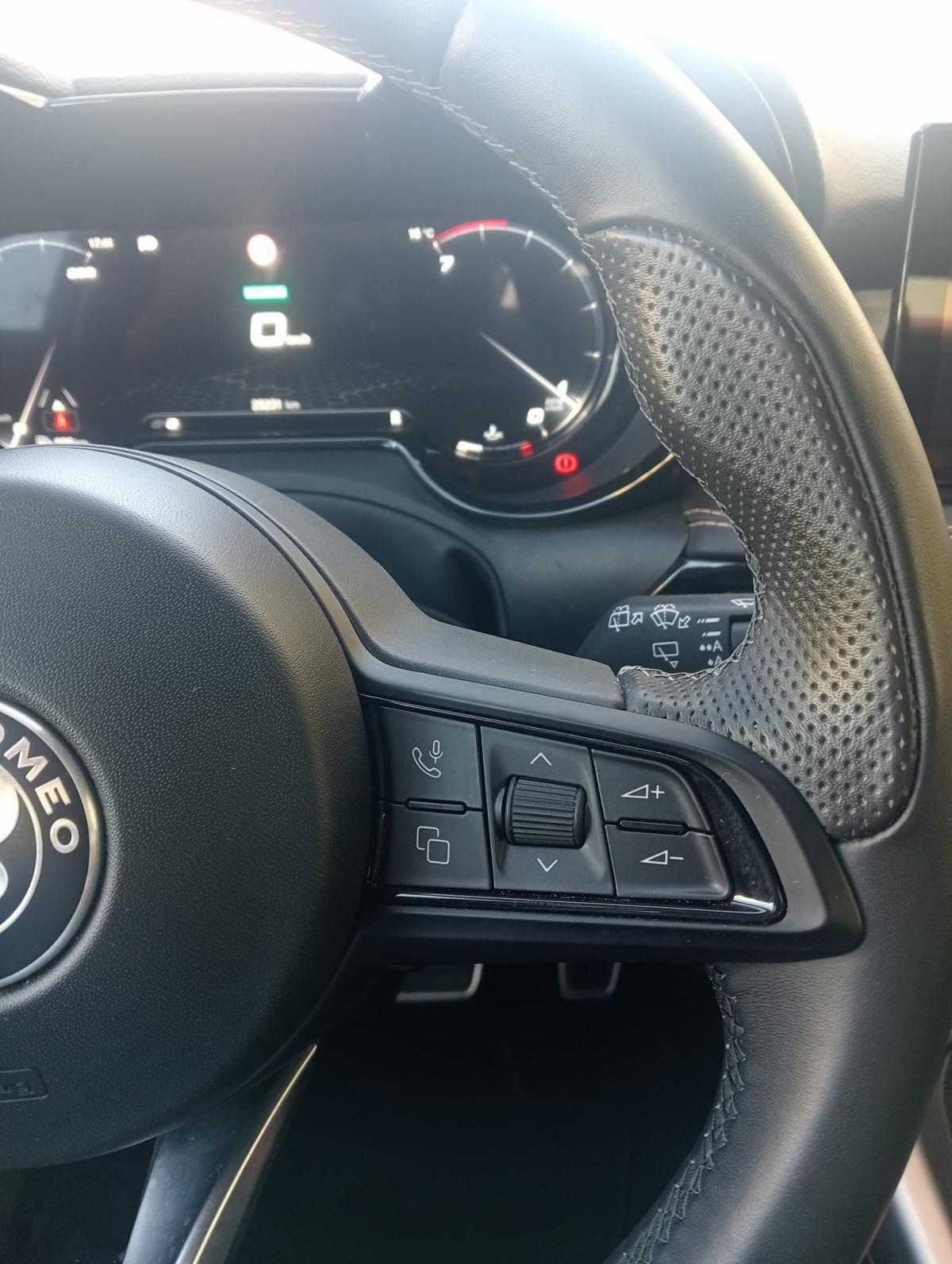 alfa-romeo-tonale-2024-gasolina-1469cc