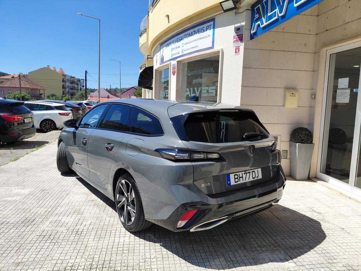 peugeot-308-sw-2024-hibrido-a-gasolina-1598cc