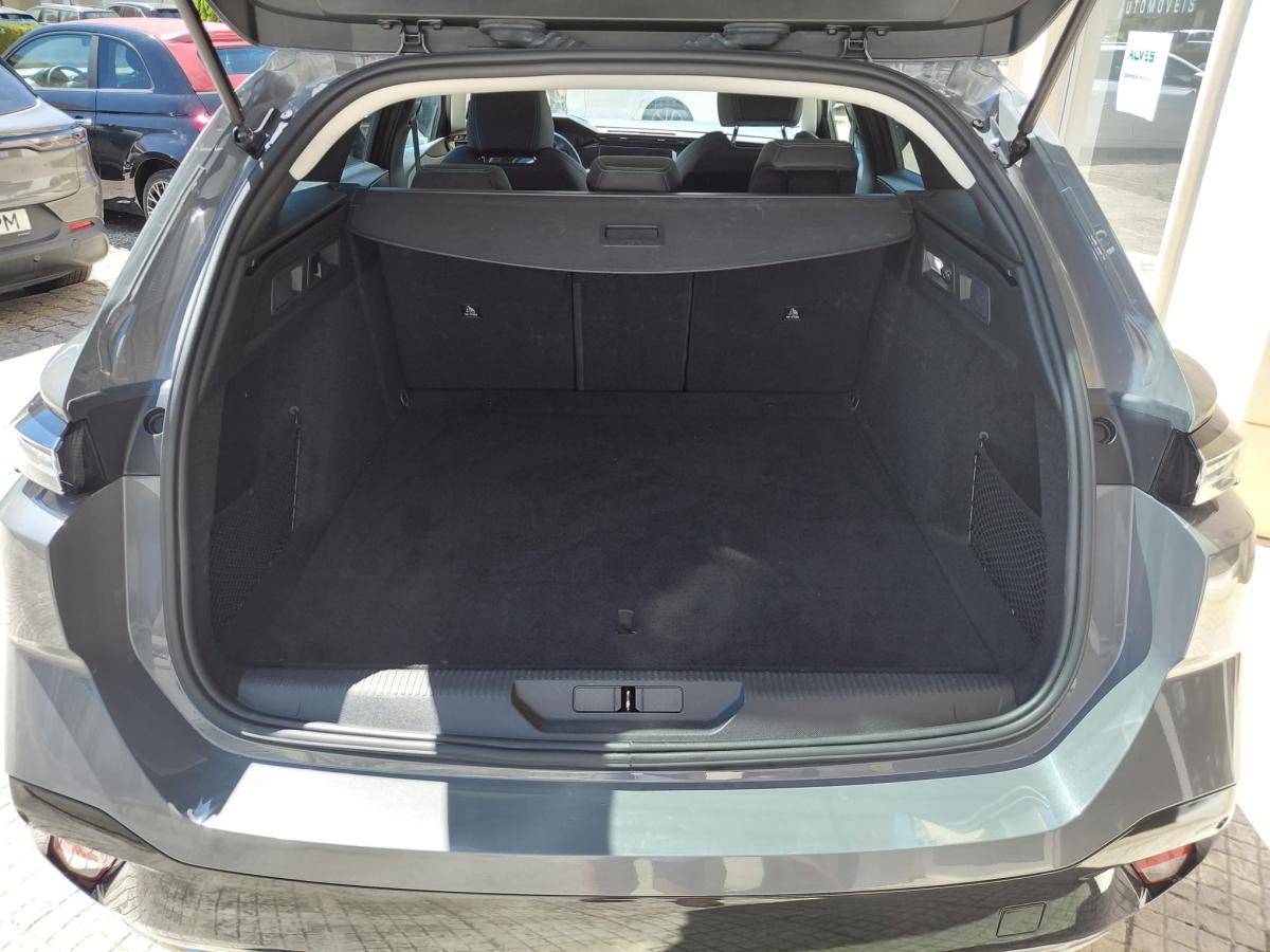 peugeot-308-sw-2024-hibrido-a-gasolina-1598cc