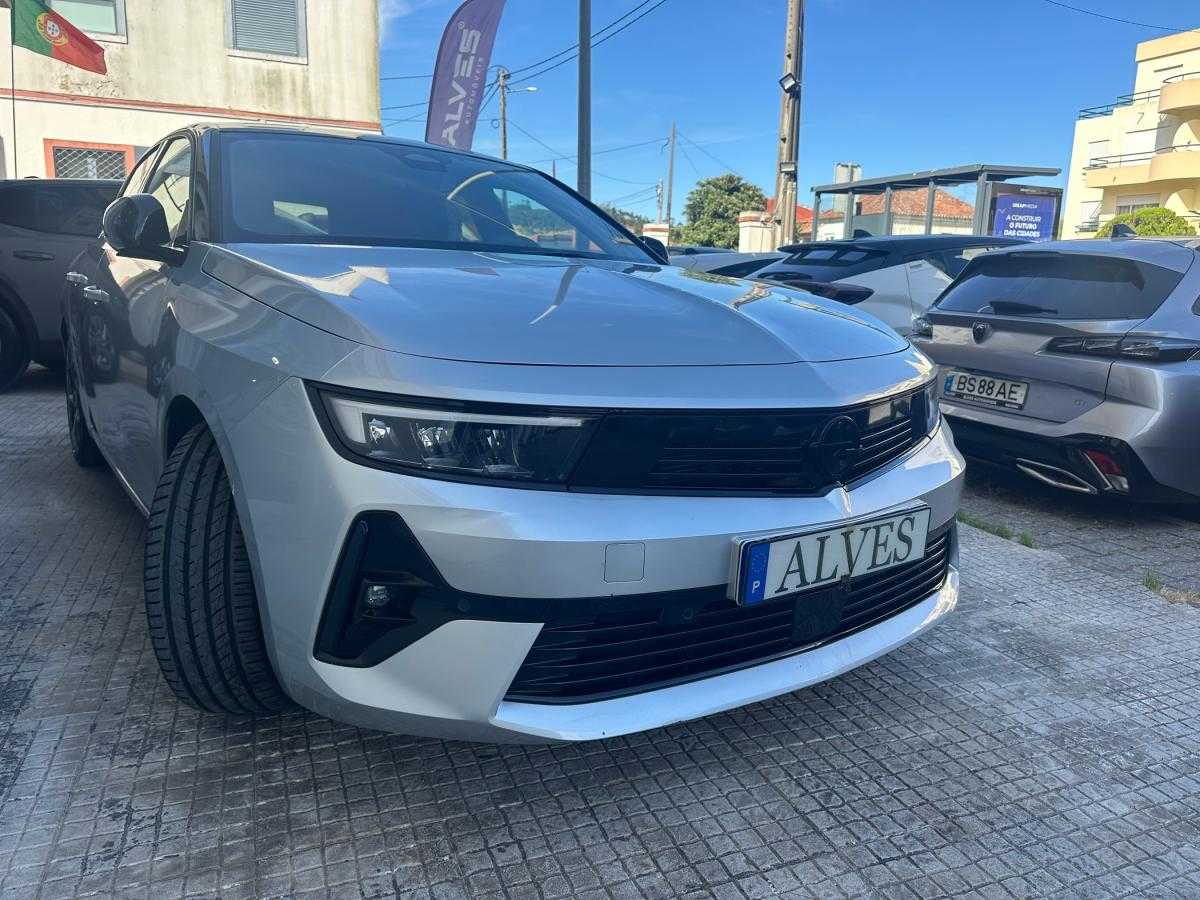 opel-astra-2024-hibrido-a-gasolina-1598cc