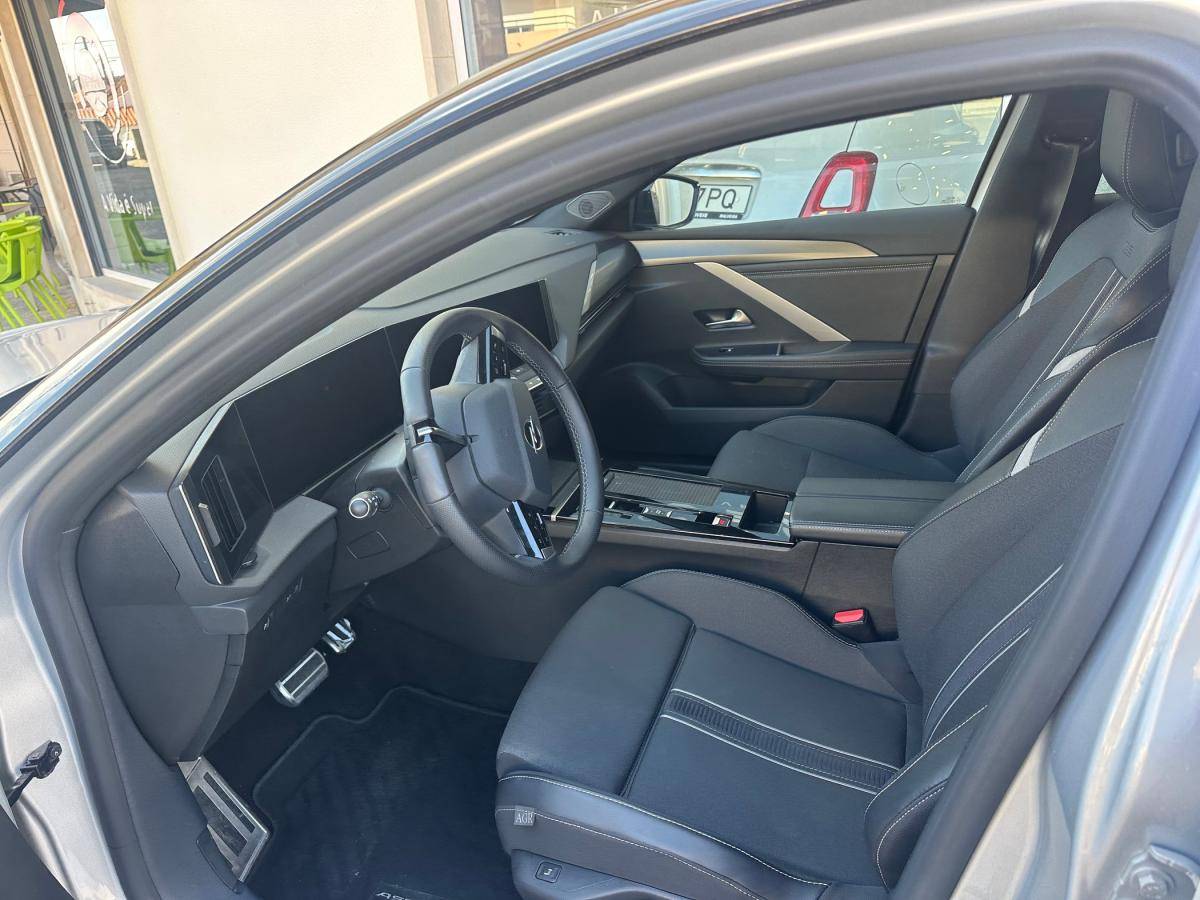 opel-astra-2024-hibrido-a-gasolina-1598cc