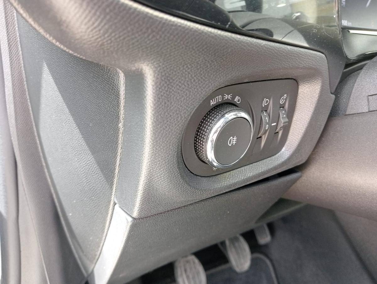 opel-corsa-2025-gasolina-1199cc