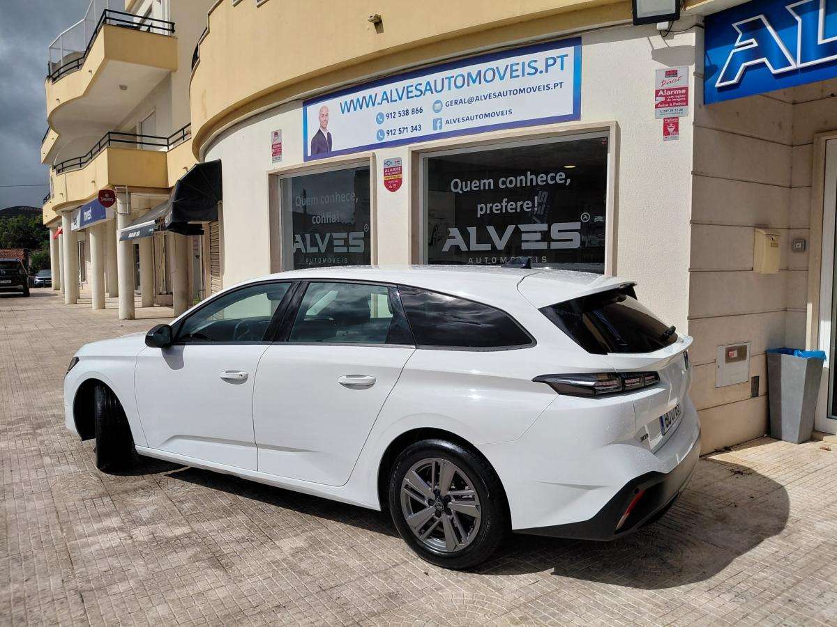 peugeot-308-sw-2023-gasolina-1199cc