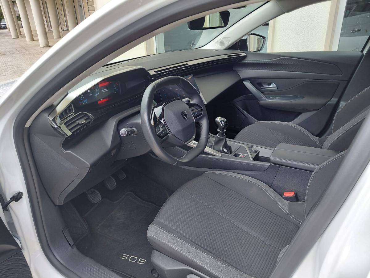 peugeot-308-sw-2023-gasolina-1199cc