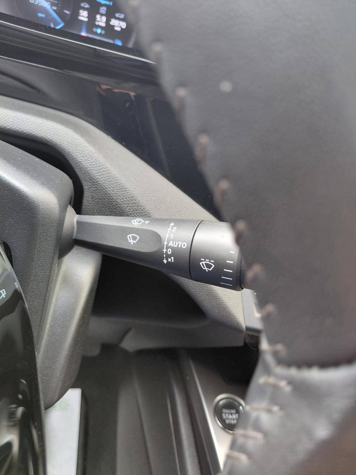 peugeot-308-sw-2023-gasolina-1199cc