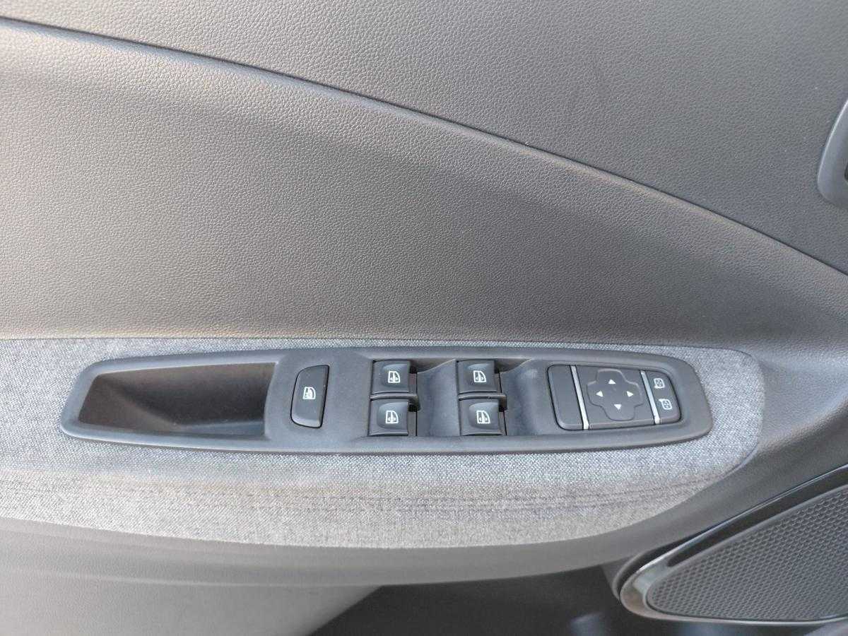 renault-zoe-2020-eletrico-0cc
