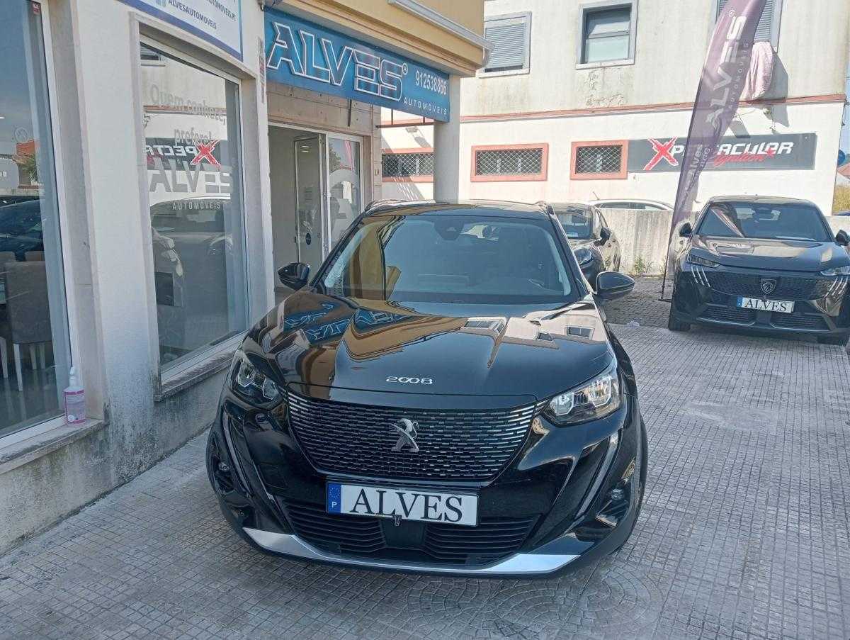 peugeot-2008-2022-gasolina-1199cc