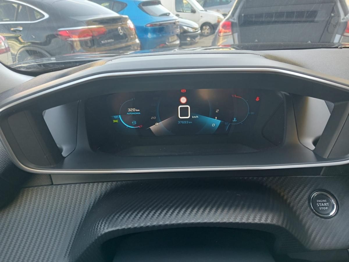 peugeot-2008-2022-gasolina-1199cc