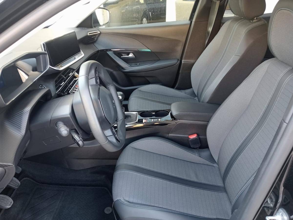 peugeot-2008-2022-gasolina-1199cc
