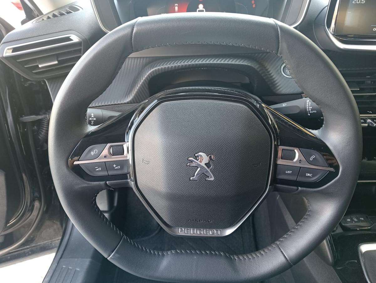 peugeot-2008-2022-gasolina-1199cc