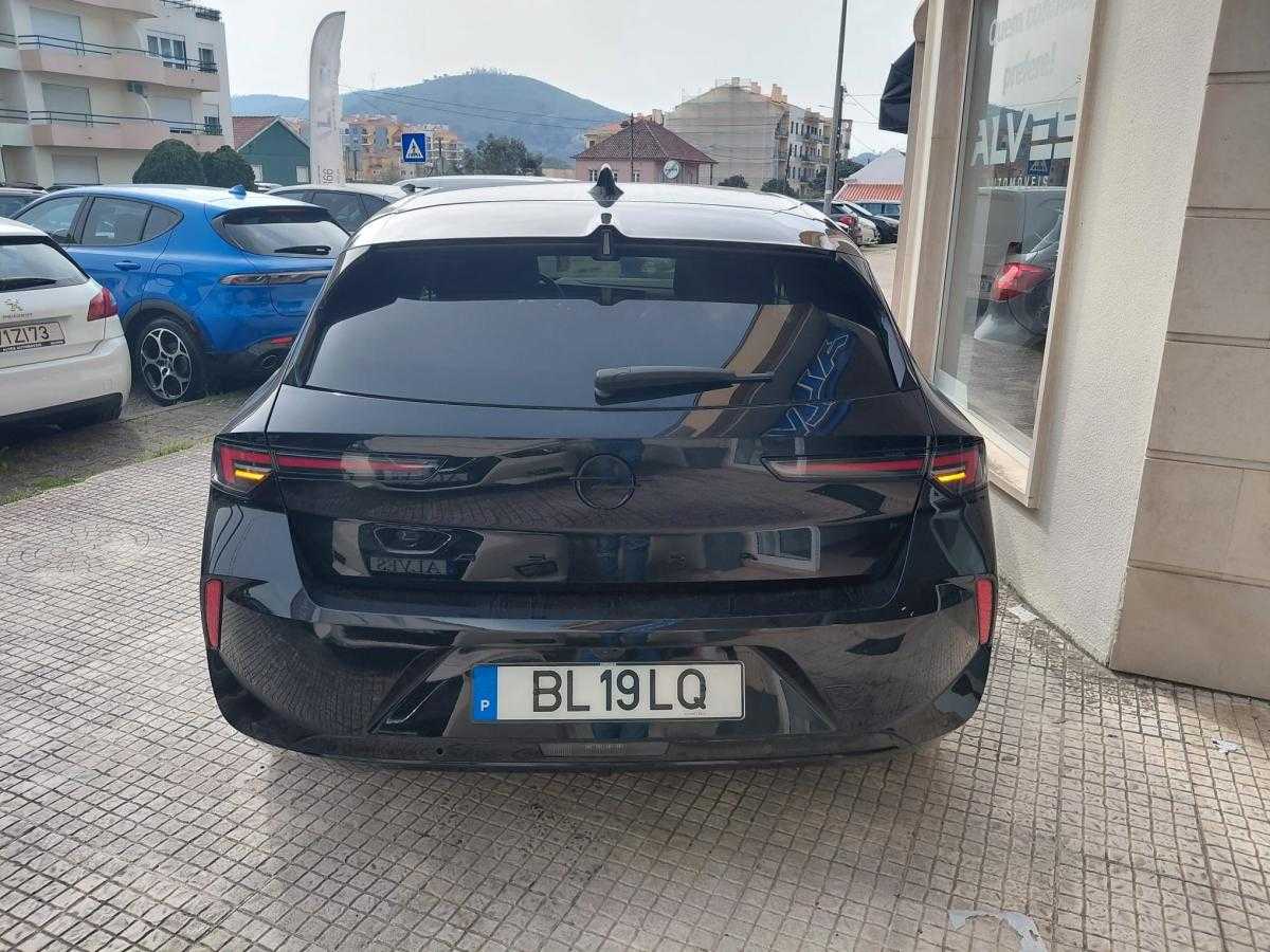 opel-astra-2024-diesel-1499cc