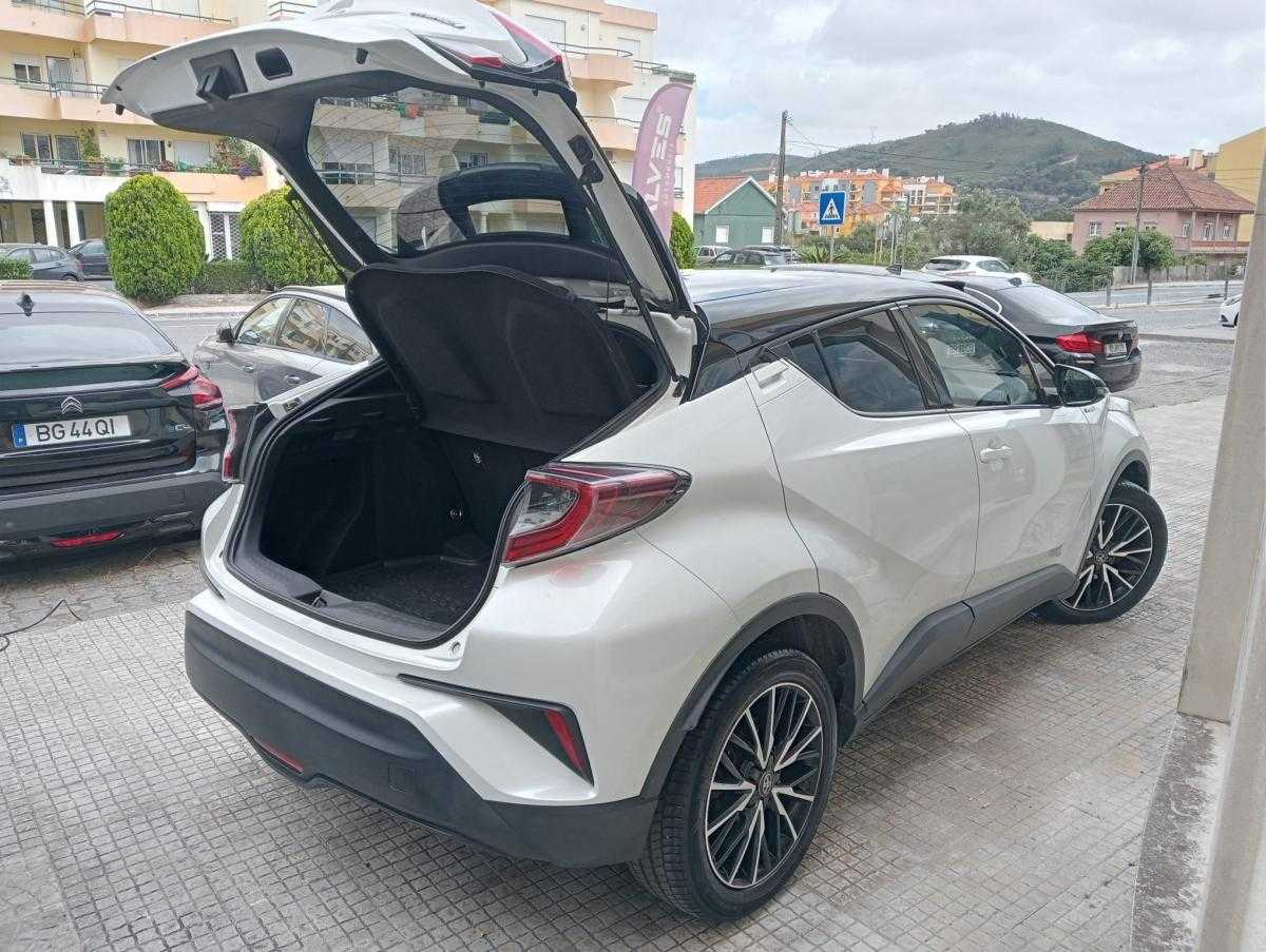 toyota-c-hr-2018-hibrido-a-gasolina-1798cc