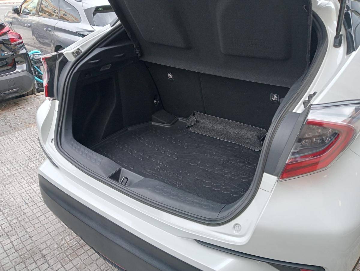 toyota-c-hr-2018-hibrido-a-gasolina-1798cc