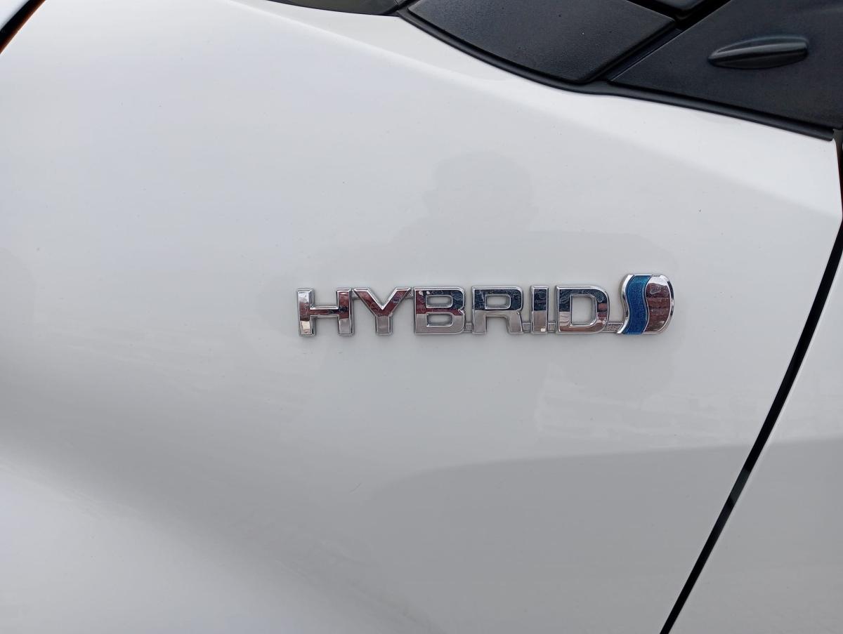 toyota-c-hr-2018-hibrido-a-gasolina-1798cc
