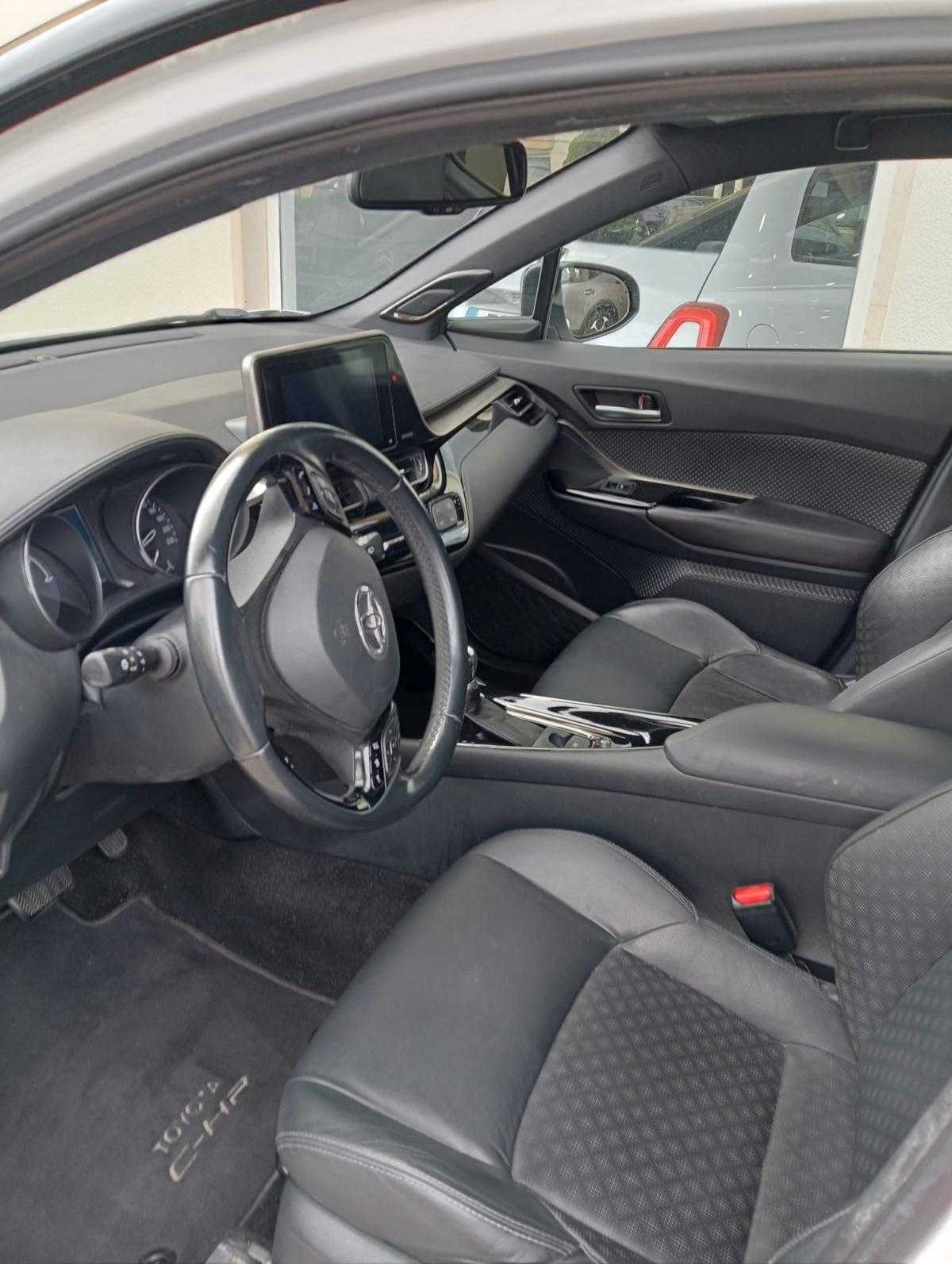 toyota-c-hr-2018-hibrido-a-gasolina-1798cc