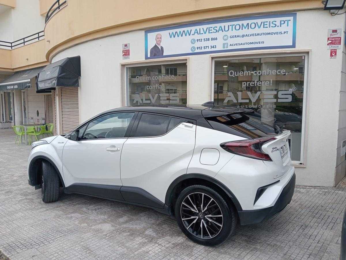 toyota-c-hr-2018-hibrido-a-gasolina-1798cc