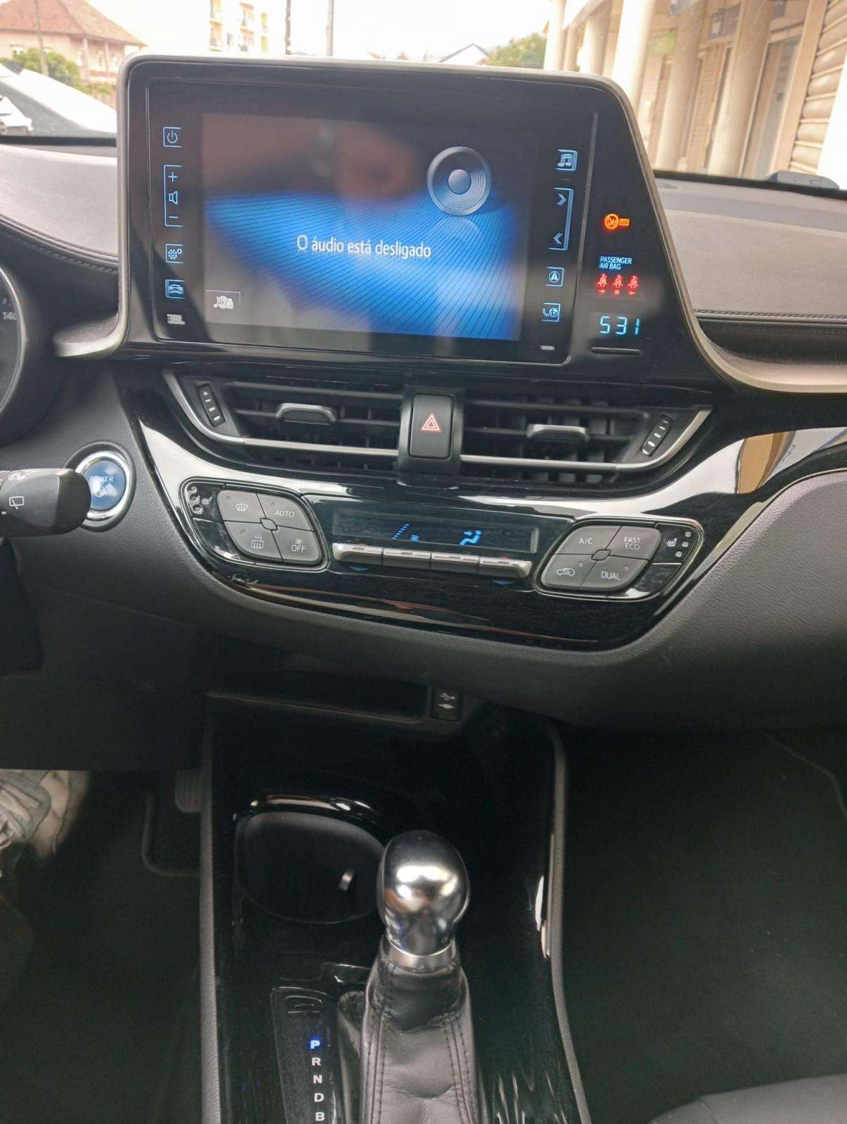 toyota-c-hr-2018-hibrido-a-gasolina-1798cc