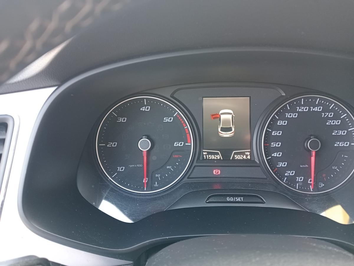 seat-leon-2018-diesel-1598cc