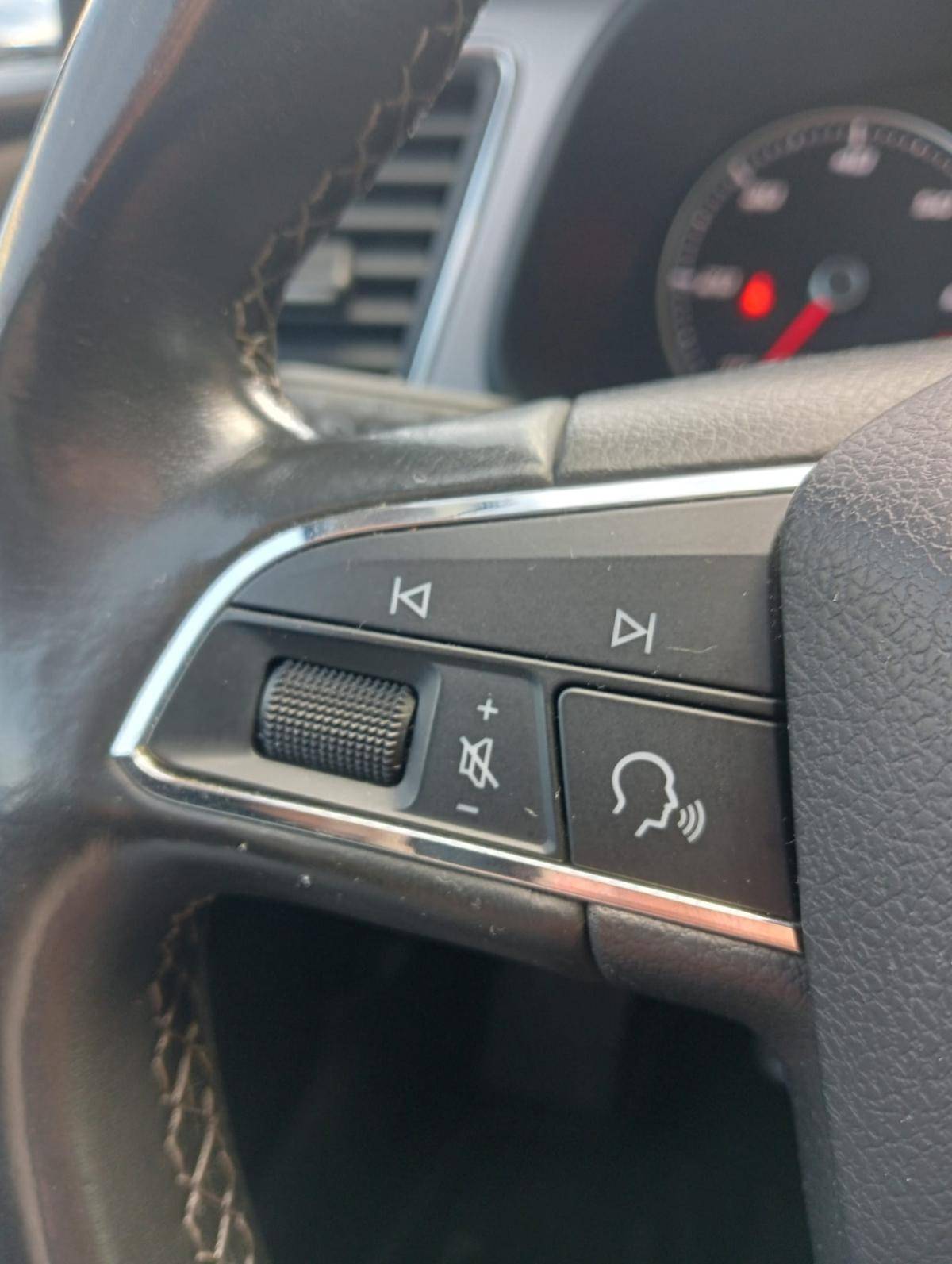 seat-leon-2018-diesel-1598cc