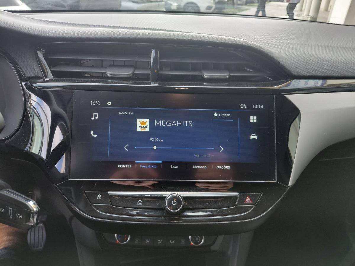 opel-corsa-2025-gasolina-1199cc