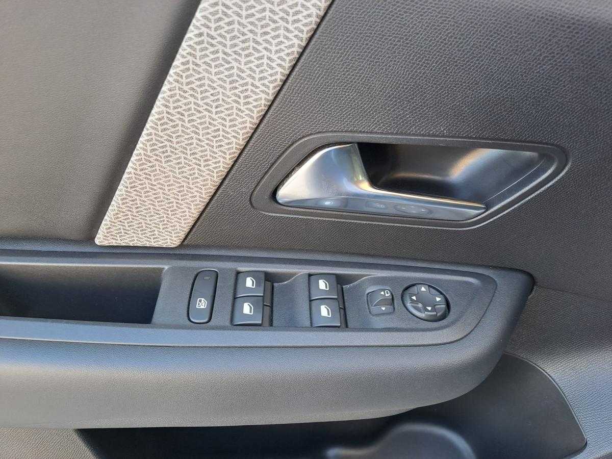 citroen-c4-2023-gasolina-1199cc