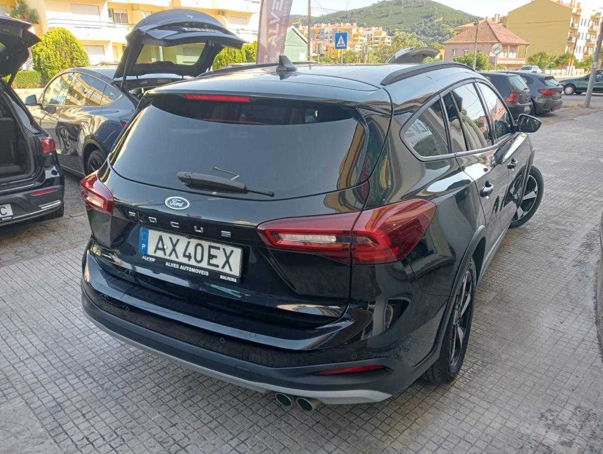 ford-focus-sw-2023-diesel-1499cc