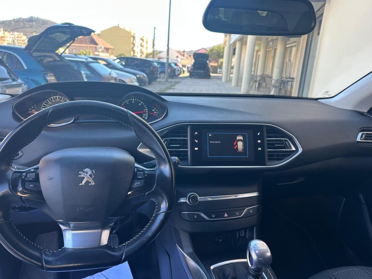 peugeot-308-2018-diesel-1499cc