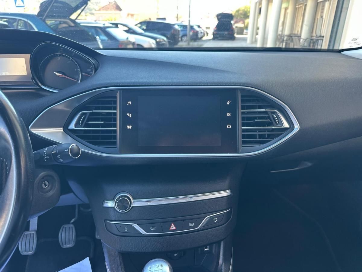 peugeot-308-2018-diesel-1499cc