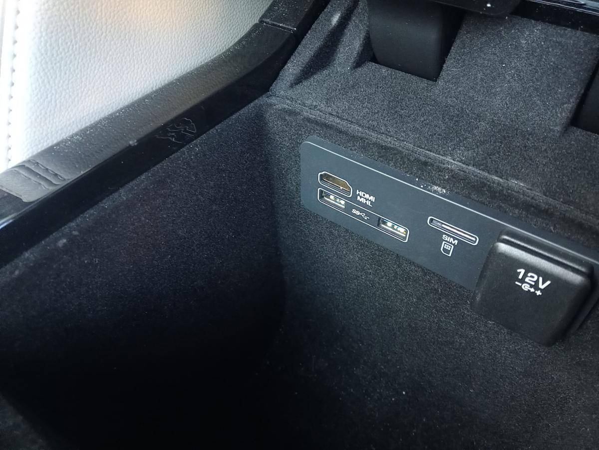 land-rover-range-rover-velar-2017-diesel-1999cc