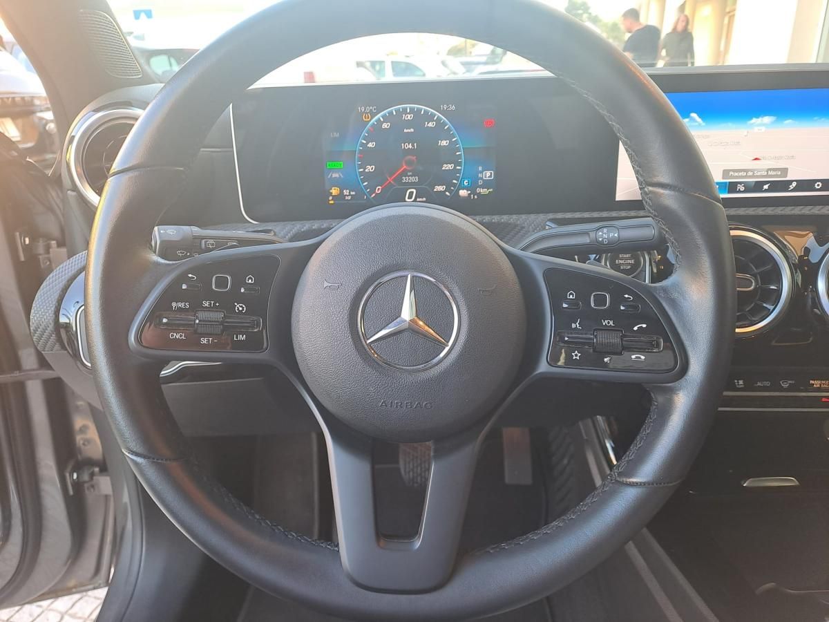mercedes-benz-classe-a-2020-hibrido-a-gasolina-1332cc
