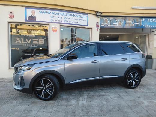 peugeot-5008-2022-diesel-1499cc