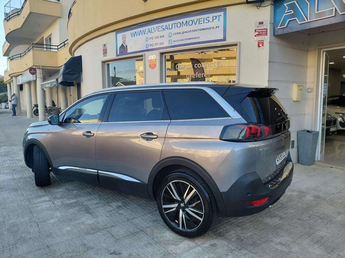 peugeot-5008-2022-diesel-1499cc