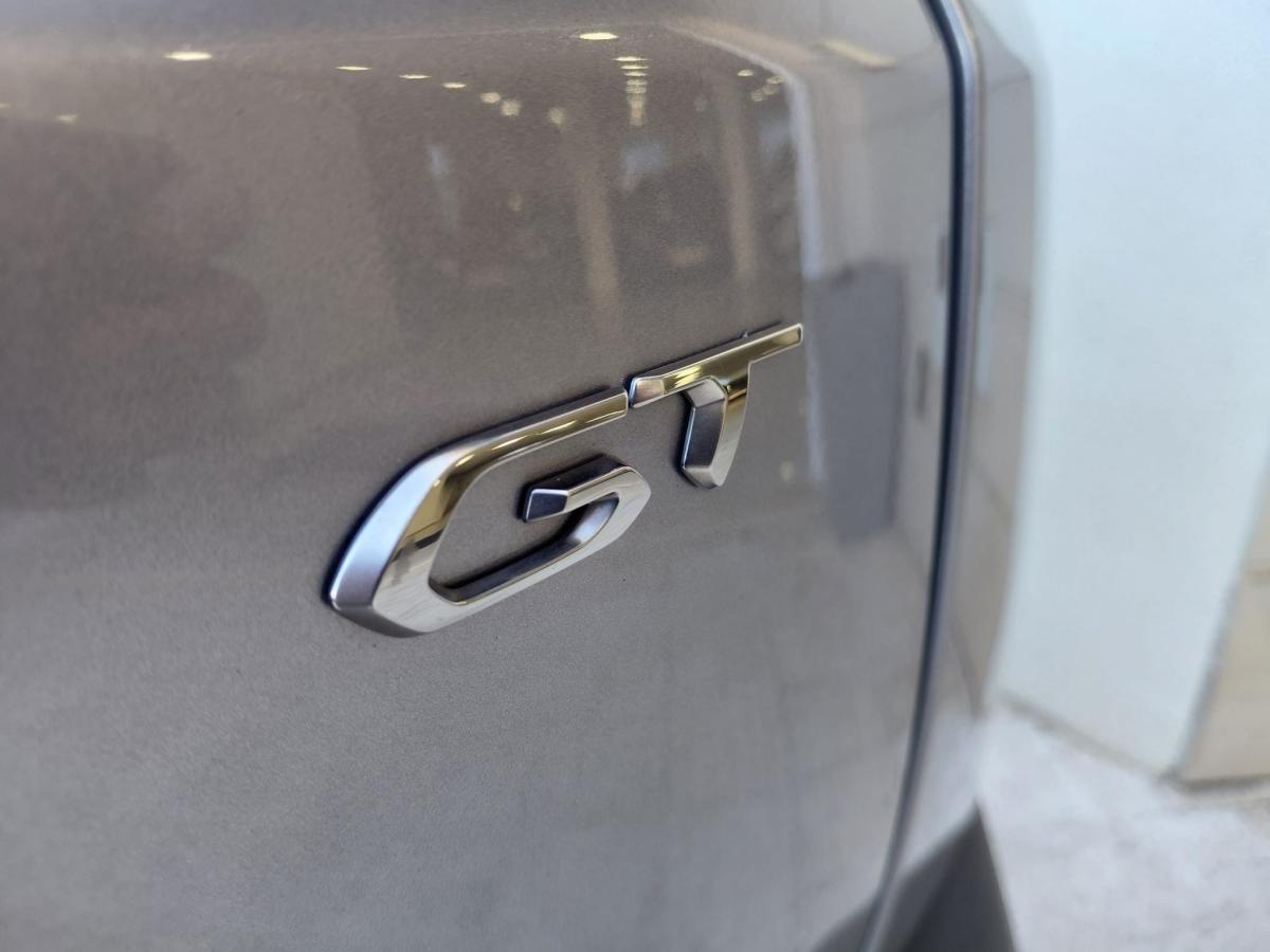 peugeot-5008-2022-diesel-1499cc