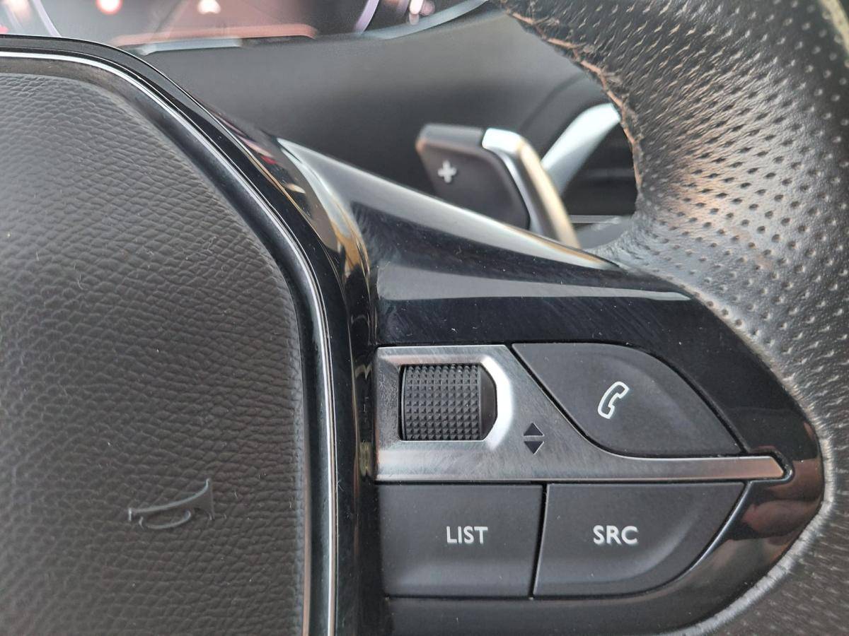 peugeot-5008-2022-diesel-1499cc