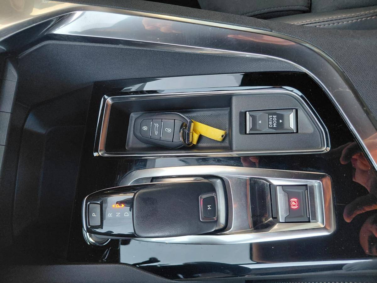 peugeot-5008-2022-diesel-1499cc