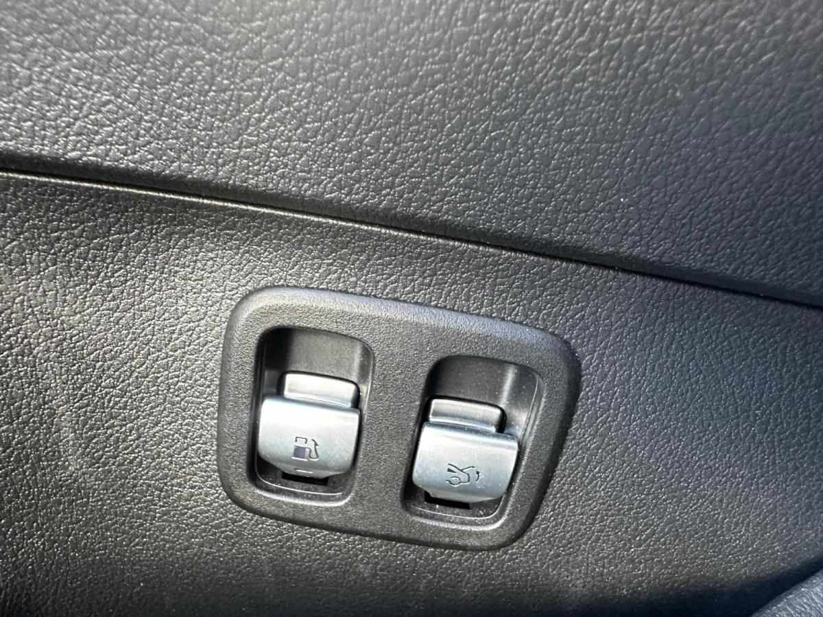 mercedes-benz-classe-c-2025-hibrido-a-gasolina-1999cc