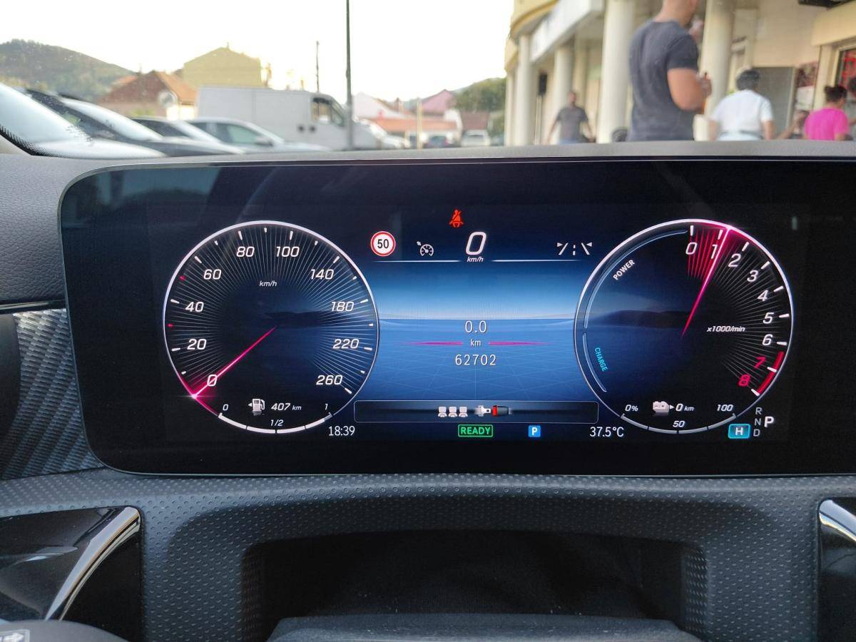 mercedes-benz-classe-a-2023-hibrido-a-gasolina-1332cc