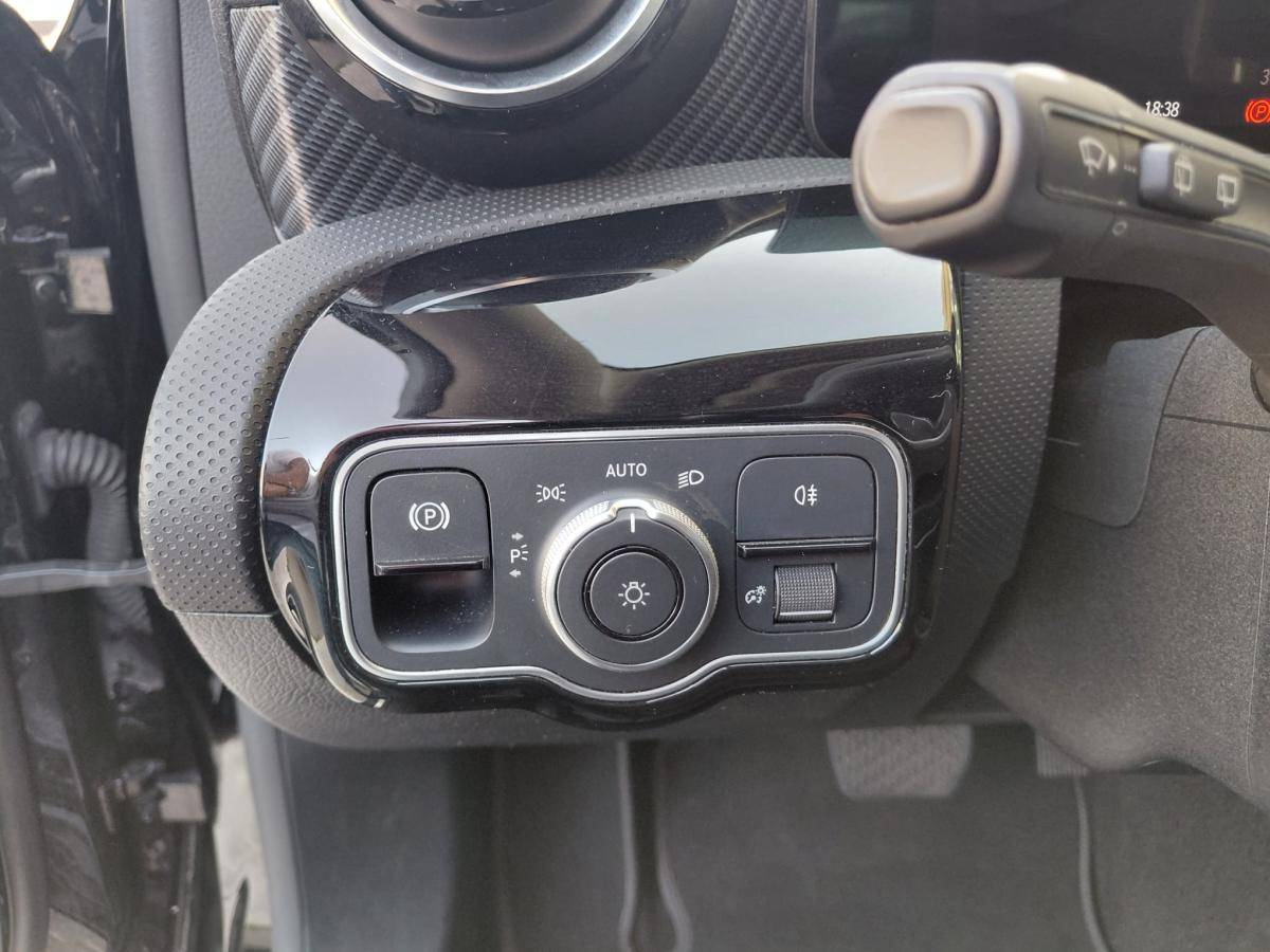 mercedes-benz-classe-a-2023-hibrido-a-gasolina-1332cc