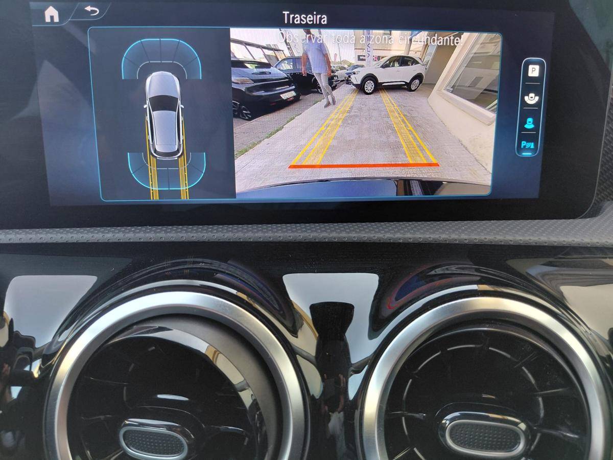 mercedes-benz-classe-a-2023-hibrido-a-gasolina-1332cc