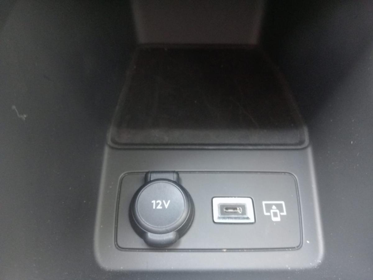 peugeot-e-308-2025-eletrico-0cc