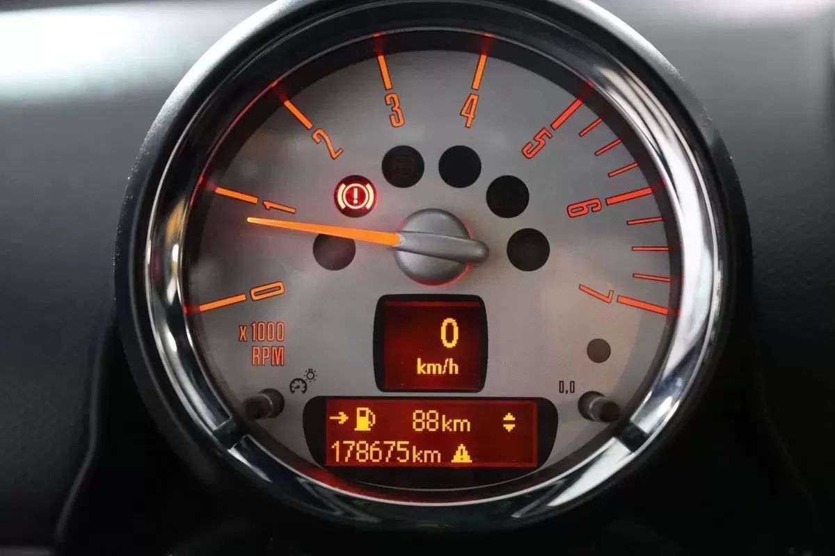 mini-paceman-2015-diesel-1995cc