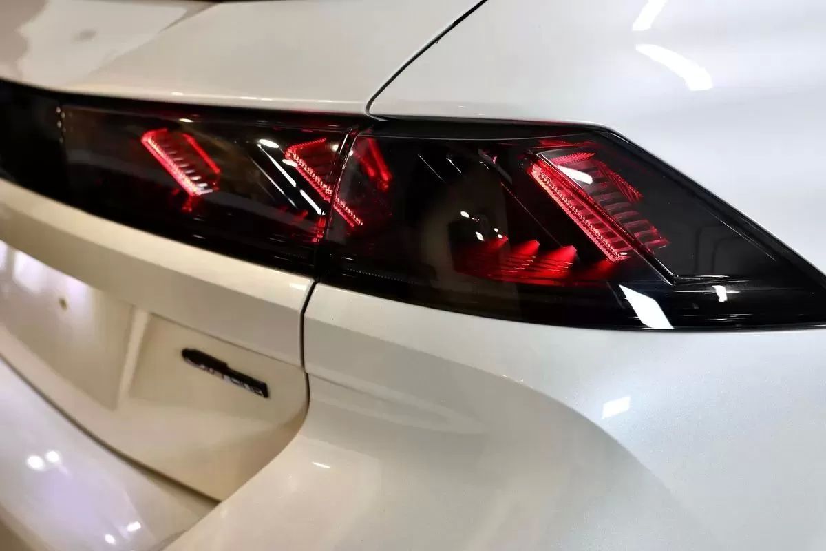peugeot-508-sw-2019-diesel-1499cc