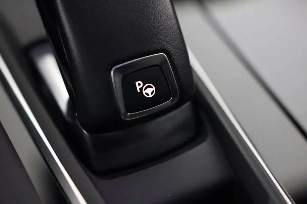 peugeot-508-sw-2019-diesel-1499cc