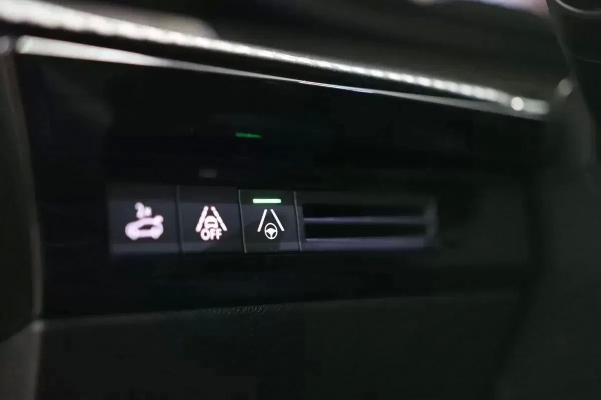 peugeot-508-sw-2019-diesel-1499cc