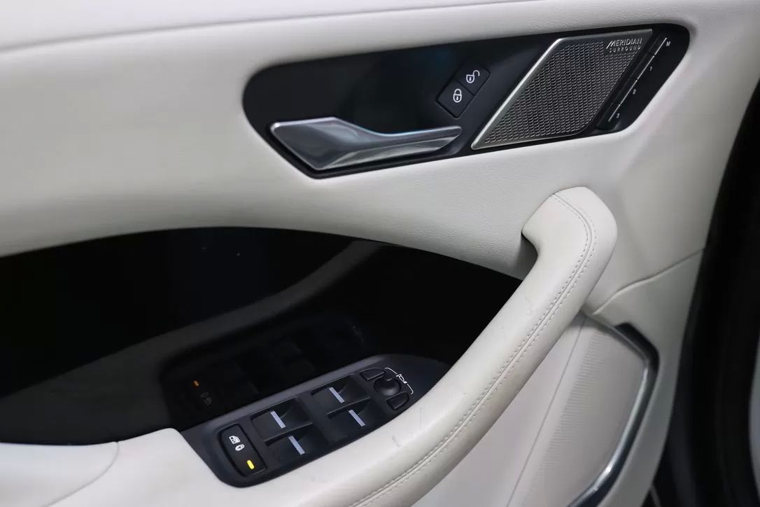 jaguar-i-pace-2022-eletrico-200cc