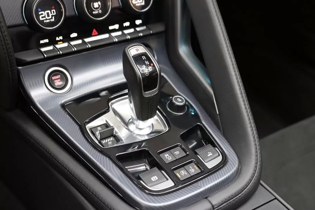 jaguar-f-type-2018-gasolina-1997cc