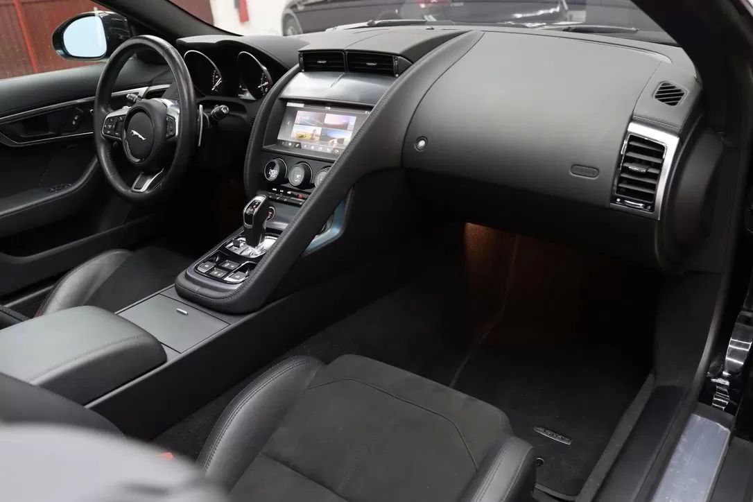 jaguar-f-type-2018-gasolina-1997cc